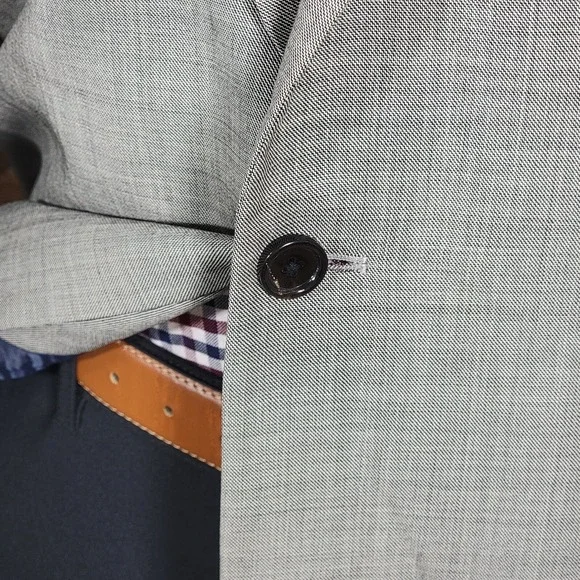 Indochino‎ Men's Sport Coat Blazer Two Button Gray Sharkskin Wool Size about 50L